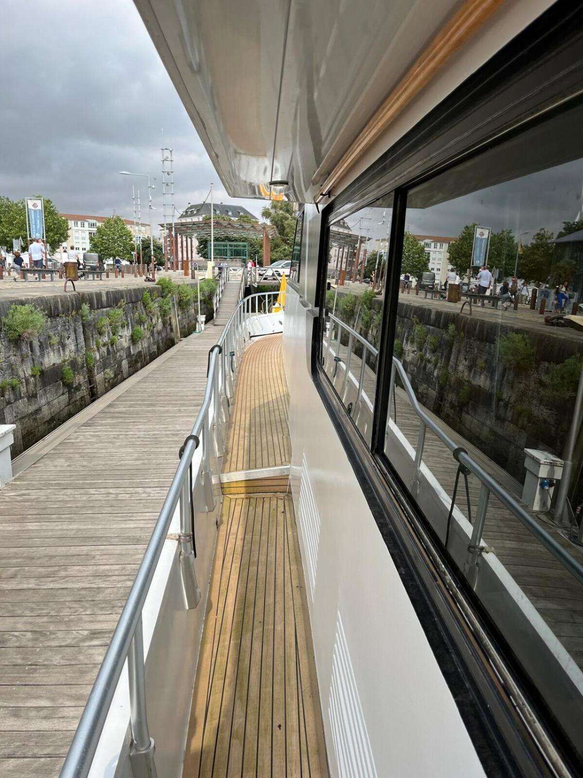 Yacht Aquamarina Vieux Port La Rochelle Hotel La Rochelle  Exterior foto