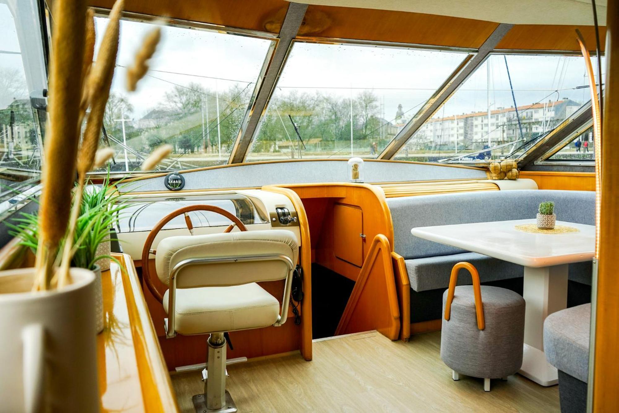 Yacht Aquamarina Vieux Port La Rochelle Hotel La Rochelle  Exterior foto